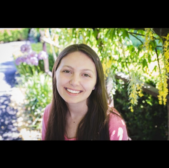 Meet your Posher! - Picture 1 of 4